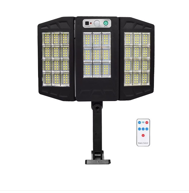 Lichidare de stoc. Lampa solara tripla cu suport de prindere pe perete